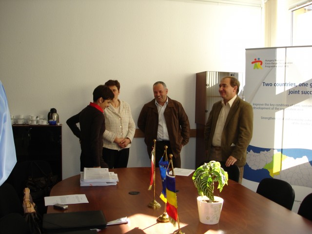 2009. október 30. - Ünnepélyes szerződéskötés